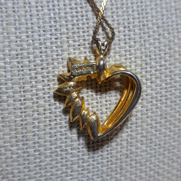 Caco 12K GF Gold Filled Short Chain Necklace Galbani Heart Pendant Blue Crystal - Picture 4 of 4